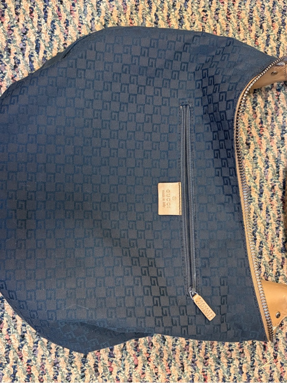 GUCCI authentic Half-moon Crescent Hobo Shoulder Handbag - Picture 8 of 13